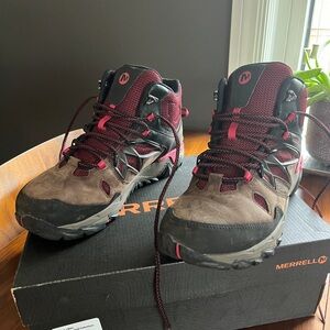 Merrell All Out Blaze 2 Mid WP hiking boots size 10 excellent condition!